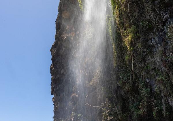 Cascata_dos_Anjos_(Ponta_do_Sol)